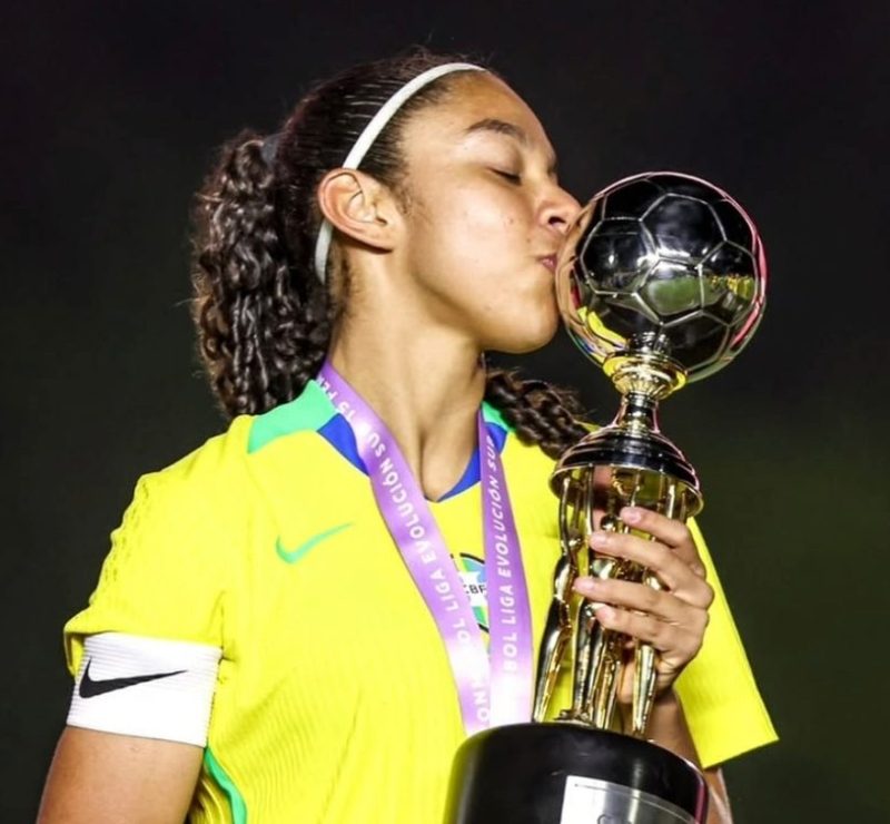 Jovem cuiabana é convocada para a seleção brasileira na Copa do Mundo Sub-17