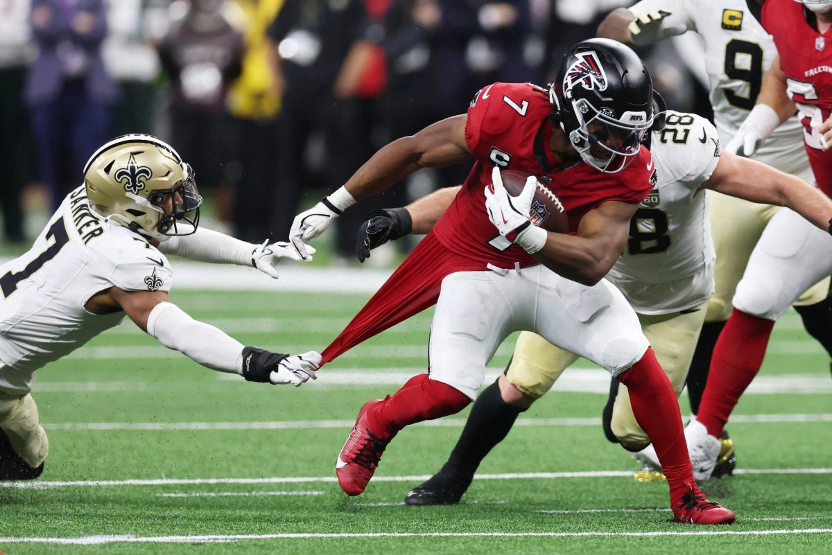 Falcons atropelam Saints com show terrestre no Monday Night Football