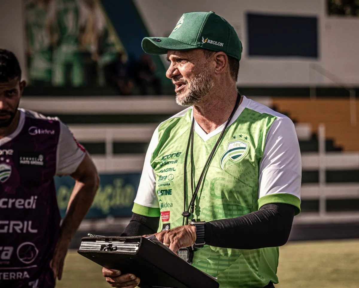 Wagner Lopes deixa comando do Luverdense após duas temporadas